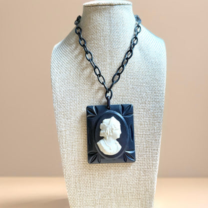 Victorian mourning jumbo cameo pendant