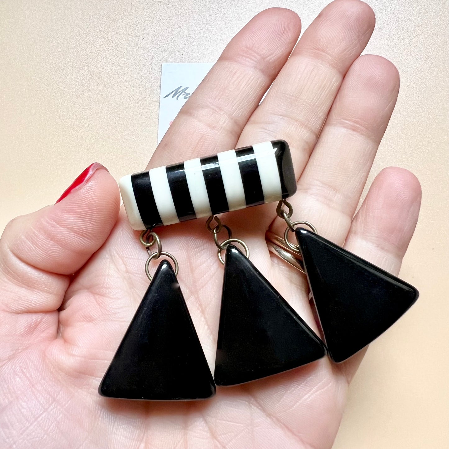 Black Geometric Striped Deco brooch