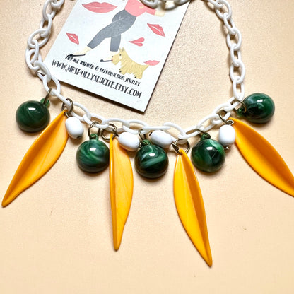 Long leaves necklace