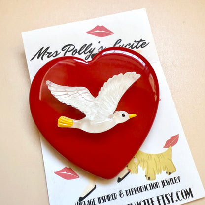 Valentine heart Seagull in love brooch