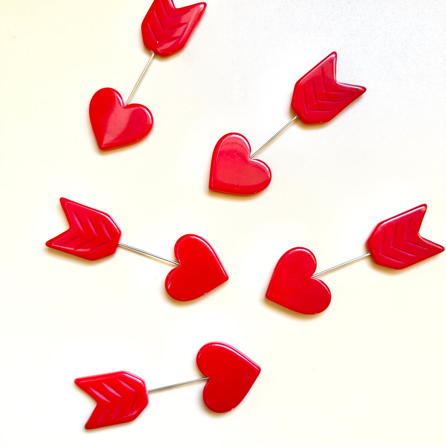 Cupid Arrow stick pin brooch