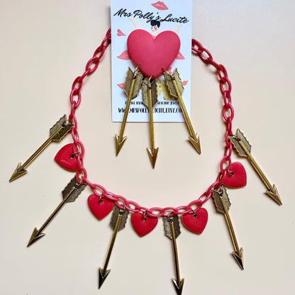 Heart arrows brooch