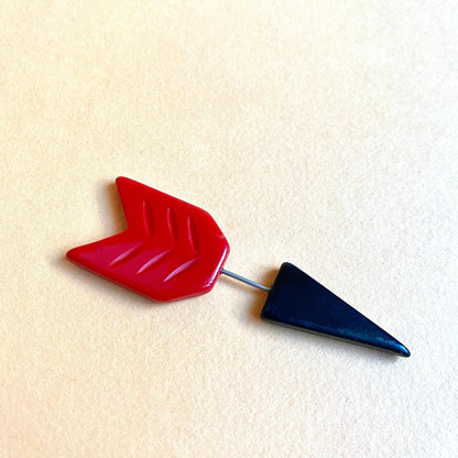 Elegant Red and Black Poison Arrow Stick Pin