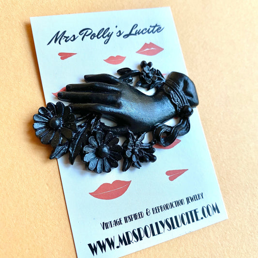 Victorian Mourning hand Brooch