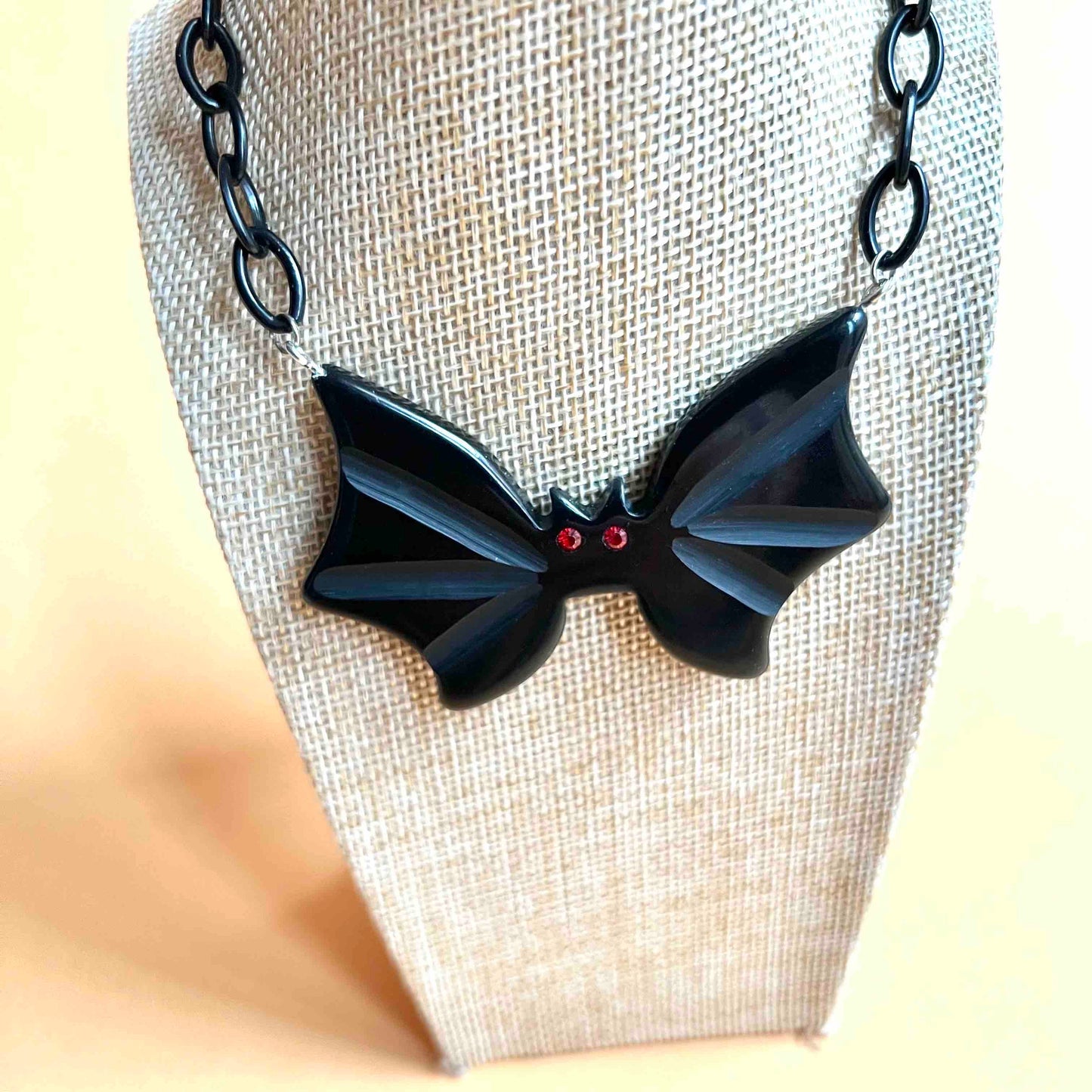 Les Vampires Necklace