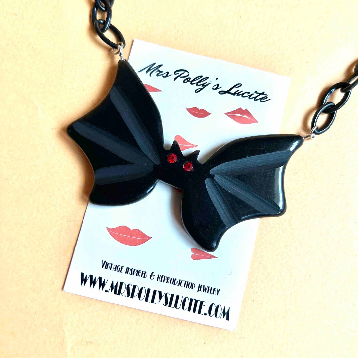 Les Vampires Necklace