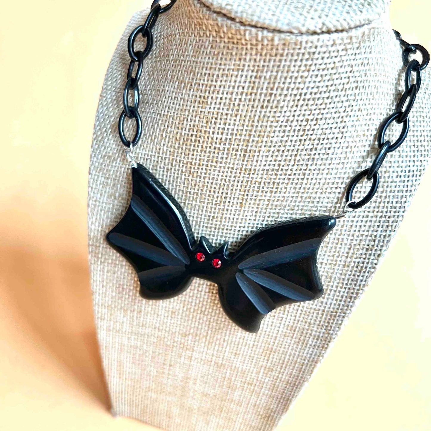 Les Vampires Necklace