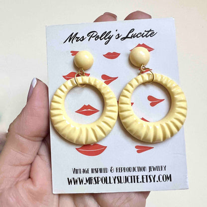 Cream Twist Resin Hoop Earrings