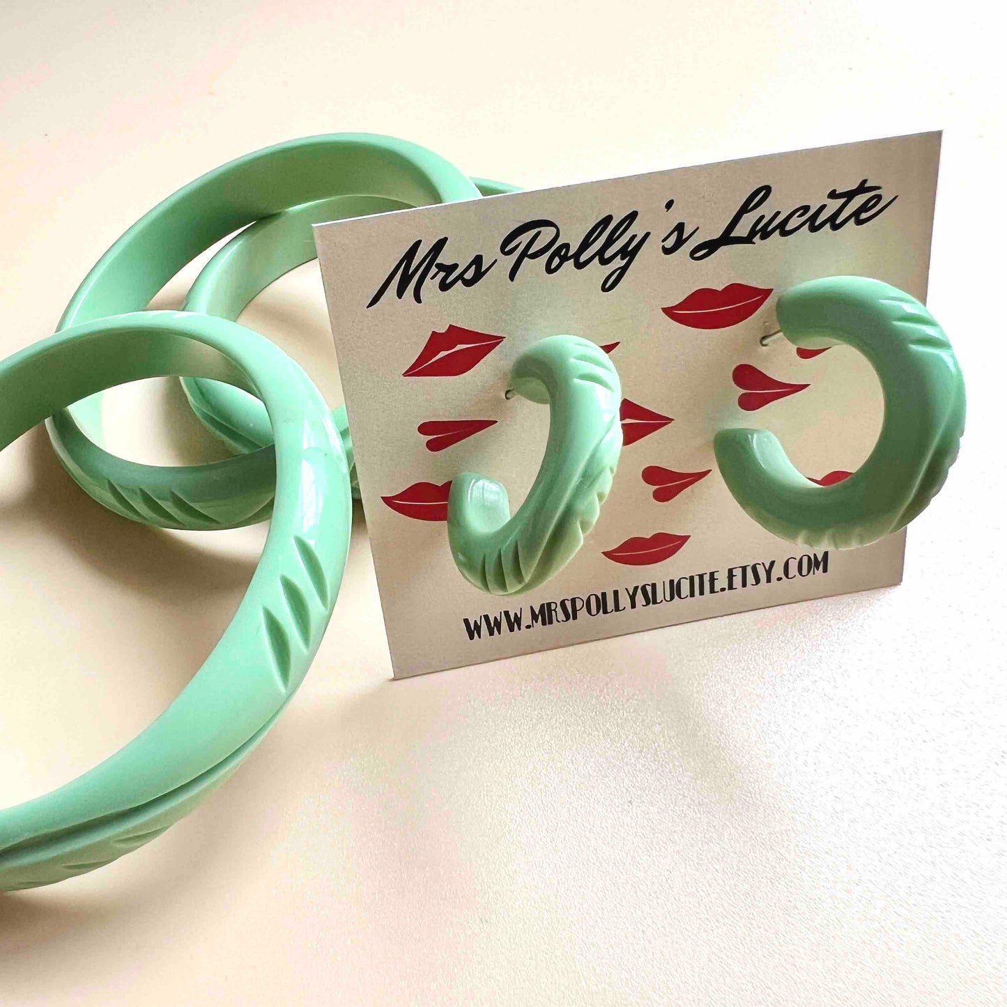 Waves Mint Resin Bangle