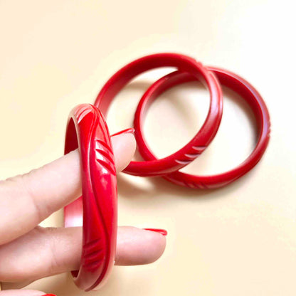 Waves Red Resin Bangle