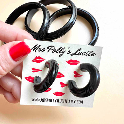 Waves Black hoop Earrings