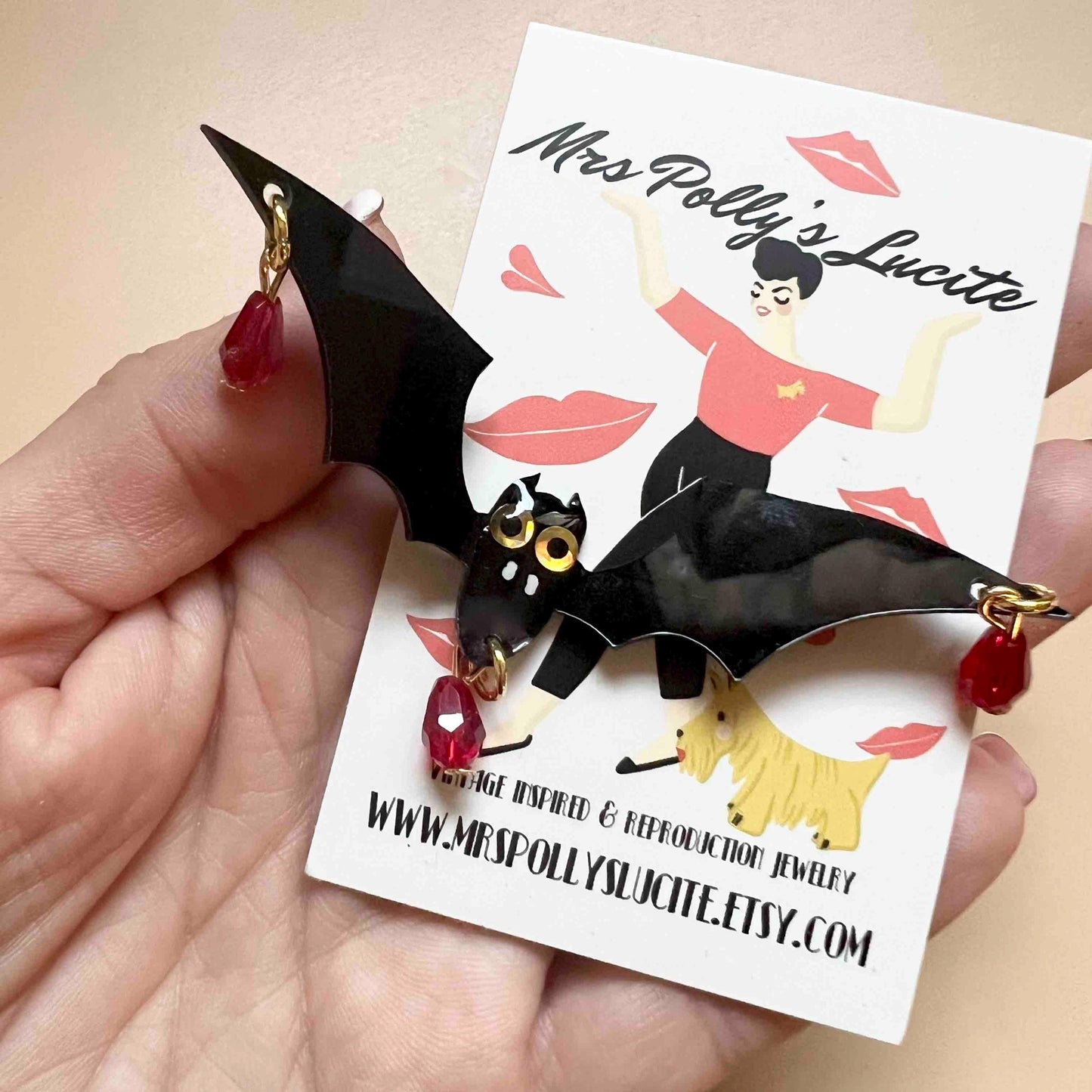 Spook-tacular Gothic Halloween Bat pin Brooch